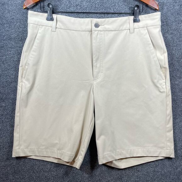 VRST Casual Shorts Men's 36 Cream Flat Front Dad Zip Pockets Stretch Golf - Picture 1 of 12
